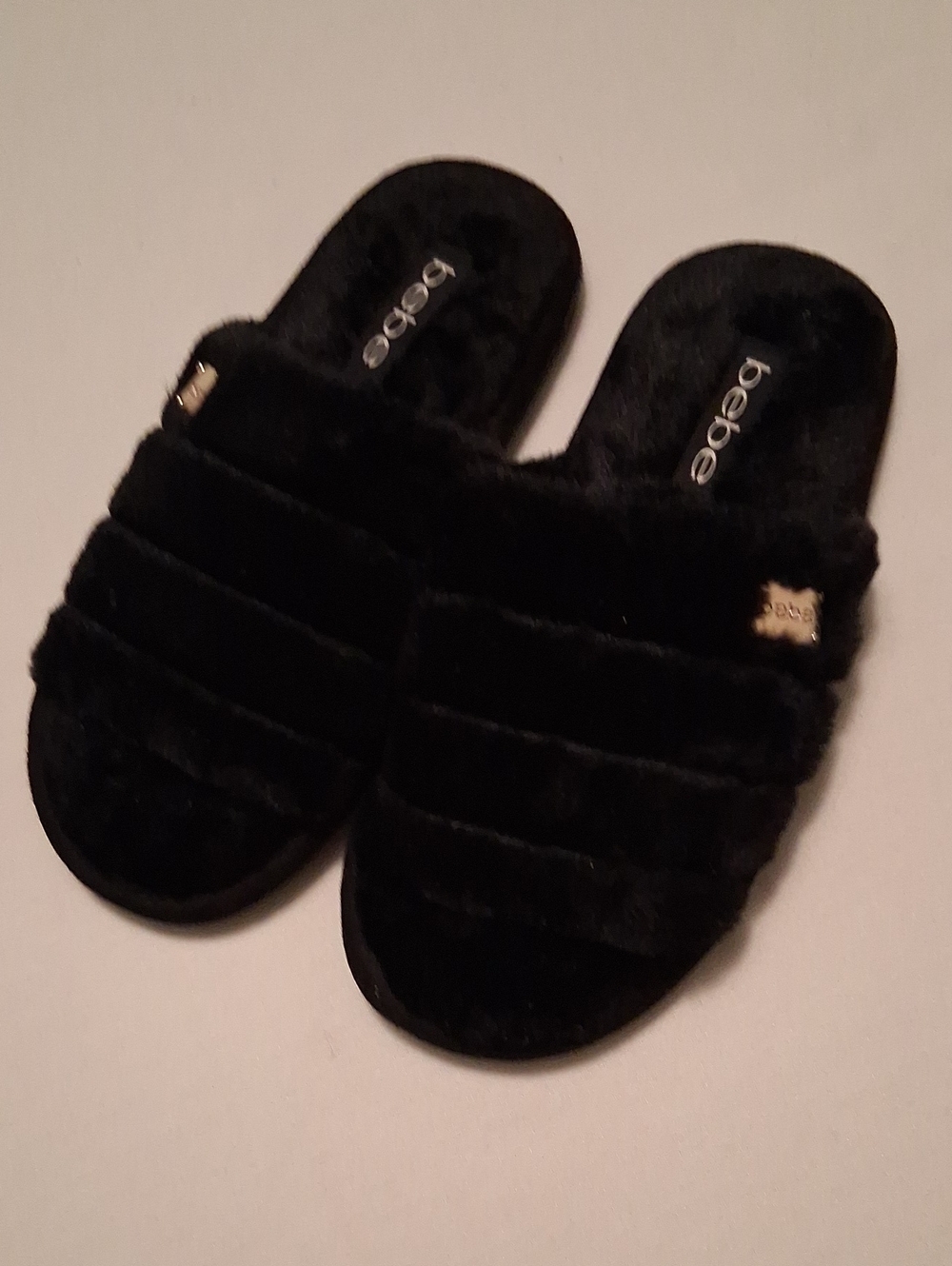 Bebe Sadia Black Fuzzy Slippers Sz.9
